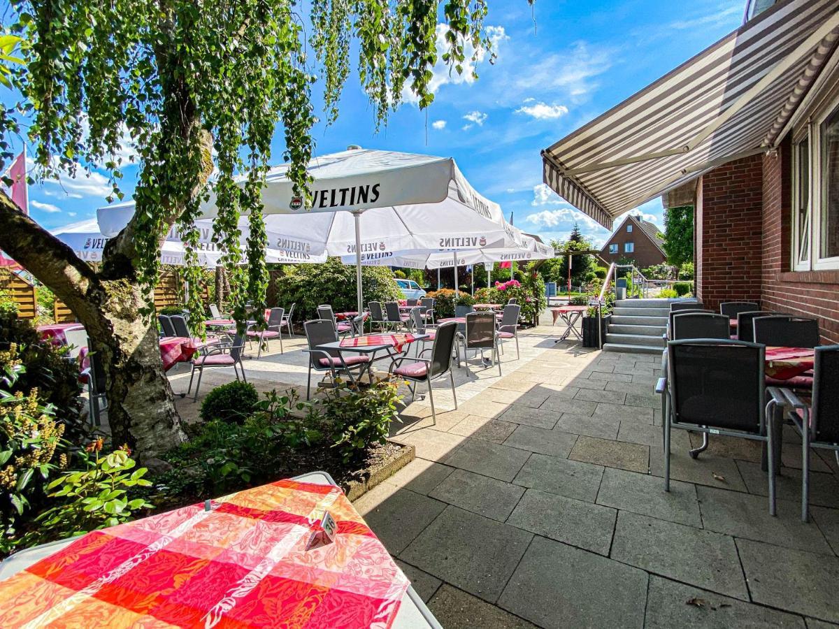 Hotel-Restaurant Vier Linden Щаде Екстериор снимка
